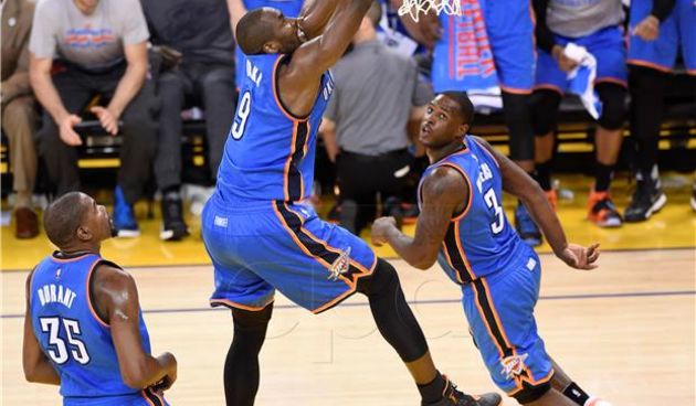 Serge Ibaka, Oklahoma City Thunder. Foto: Hina