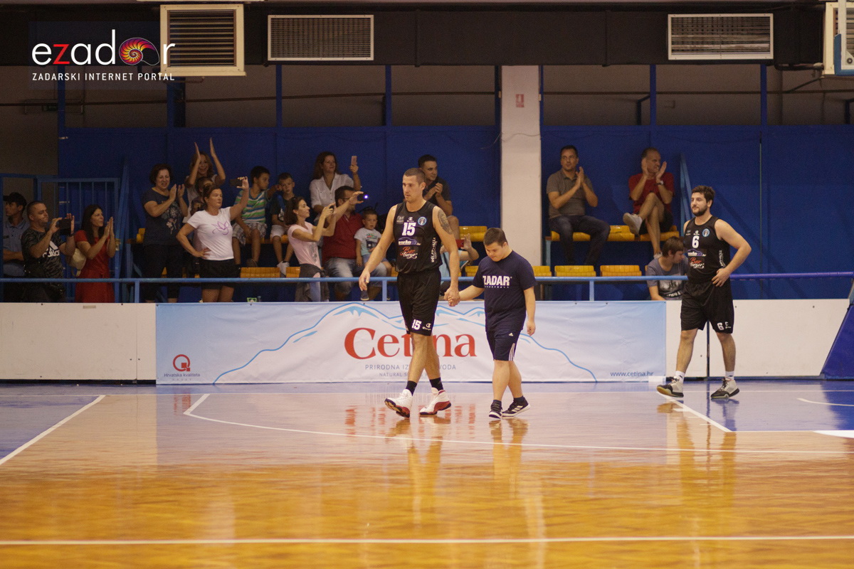 Humanitarna utakmica u Jazinama: KK Zadar – KK Diadora Humanitarna utakmica u Jazinama: KK Zadar – KK Diadora