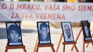 Vodice: Mimohodom vatrogasaca započelo obilježavanje 9. obljetnice kornatske tragedije. Photo: Hrvoje Jelavić/PIXSELL Vodice: Mimohodom vatrogasaca započelo obilježavanje 9. obljetnice kornatske tragedije. Photo: Hrvoje Jelavić/PIXSELL