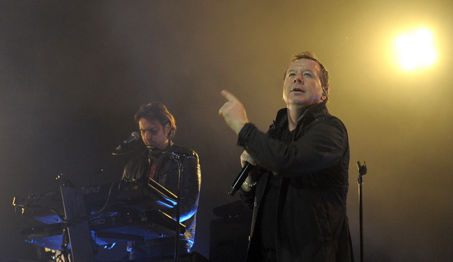 Split, 131109.
Skotski band Simple Minds odrzao je koncert u splitskoj Spaladium Areni. 
Kao predgrupa nastupio je trio Vlatko Stefanovski.
Foto: Jadran Babic / CROPIX