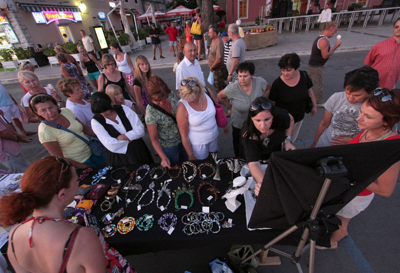 Biograd: Večer starih zanata i rukotvorina (foto: Marin Gospić)