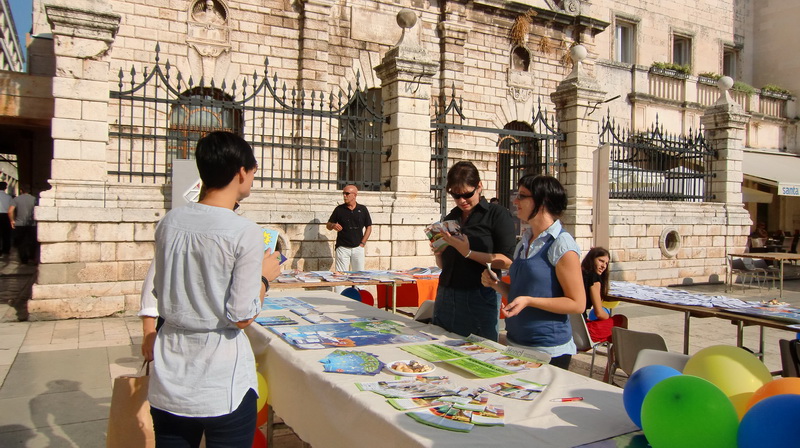 Tjedan cjeloživotnog učenja 2011., sajam obrazovanja na Narodnom trgu Tjedan cjeloživotnog učenja 2011., sajam obrazovanja na Narodnom trgu