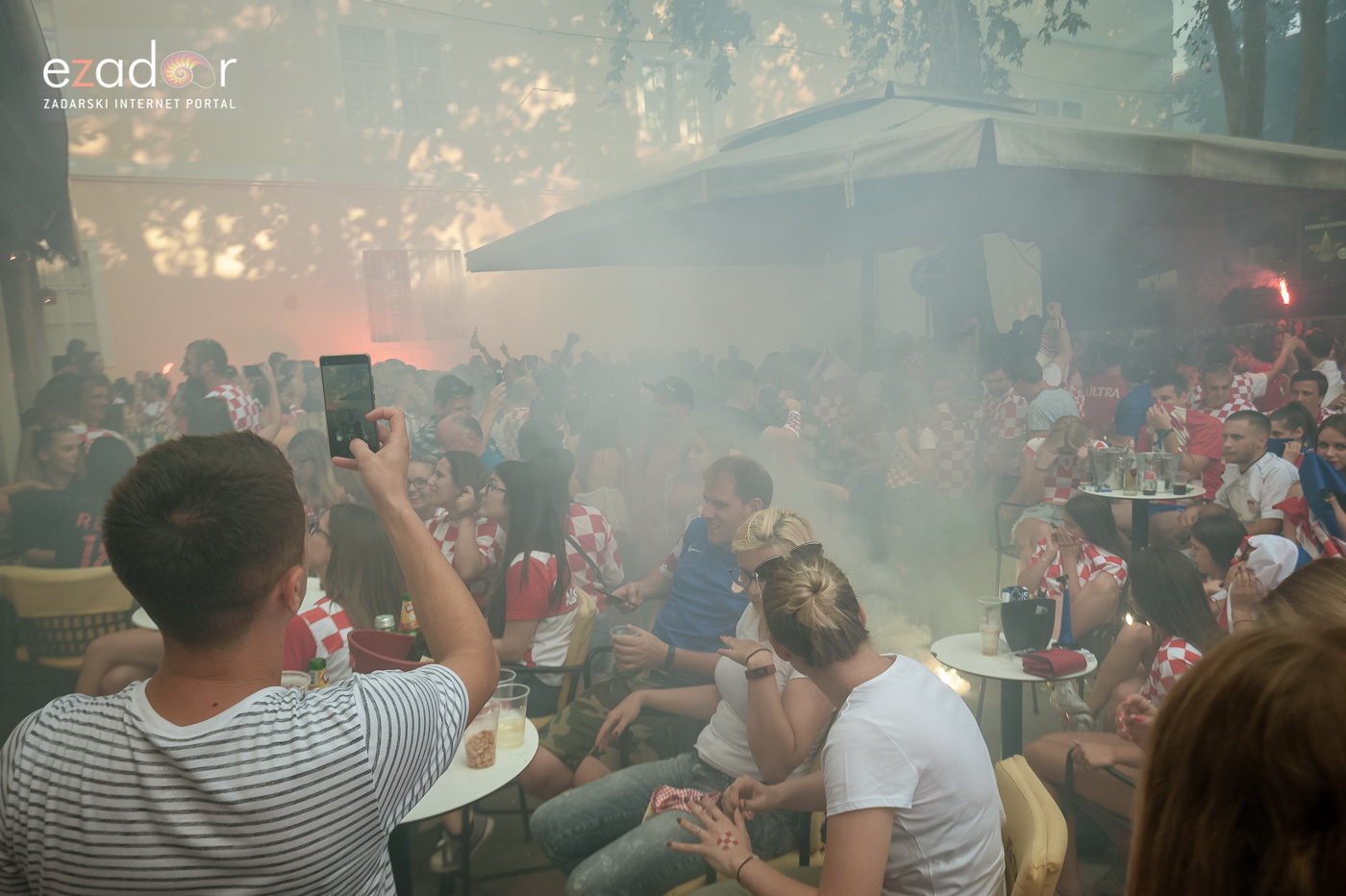 Navijačko ludilo u Zadru za vrijeme i nakon finala Svjetskog prvenstva Navijačko ludilo u Zadru za vrijeme i nakon finala Svjetskog prvenstva