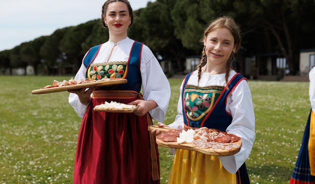 Materine užance @ kamp Crkvine, Vransko jezero Materine užance @ kamp Crkvine, Vransko jezero