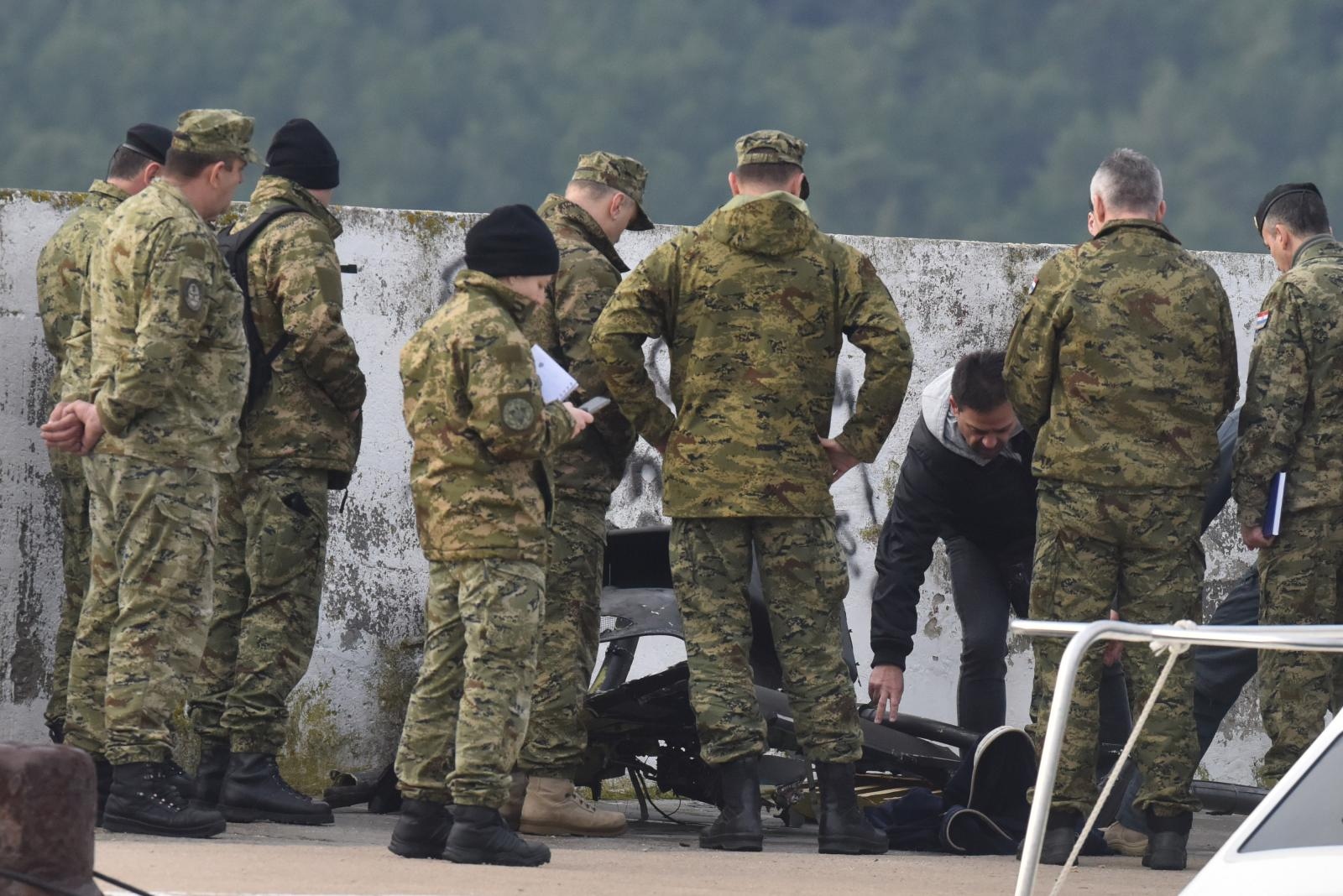 Pronađeno tijelo nestalog pilota i olupina helikoptera