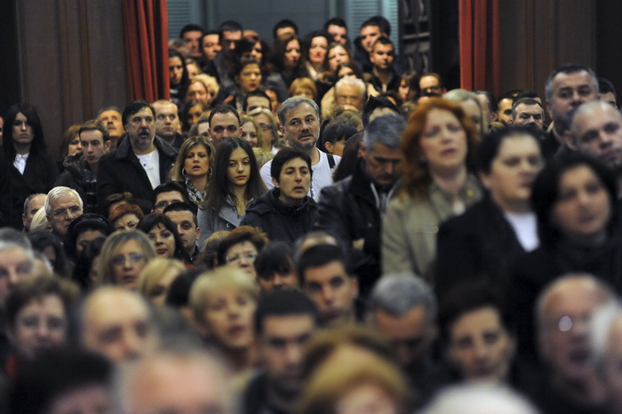 Zadar, 251212
Misu polnocku u katedrali svete Stosije predvodio je nadbiskup msgr. Zelimir Puljic.
Na fotografiji: detalj s mise;
Foto: Luka Gerlanc / CROPIX Zadar, 251212
Misu polnocku u katedrali svete Stosije predvodio je nadbiskup msgr. Zelimir Puljic.
Na fotografiji: detalj s mise;
Foto: Luka Gerlanc / CROPIX