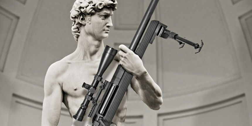 Sporna reklama Michelangelova Davida s puškom