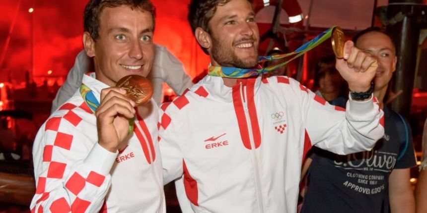 Veličanstveni doček zadarskih zlatnih olimpijaca Šime Fantele i Igora Marenića na zadarskoj rivi uz Morske orgulje i Pozdrav suncu. Photo: Dino Stanin/PIXSELL Veličanstveni doček zadarskih zlatnih olimpijaca Šime Fantele i Igora Marenića na zadarskoj rivi uz Morske orgulje i Pozdrav suncu. Photo: Dino Stanin/PIXSELL