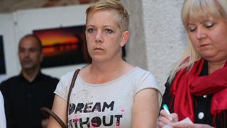 Humanitarna izlozba za pomoc tesko bolesnoj mladoj zadranki Ani Pavic i njenoj kceri Aurori. Zadarski fotografi amateri i profesionalci njih 37 odazvali su se ovoj akciji doniravsi fotografije, Foto: Željko Mršić/PIXSELL