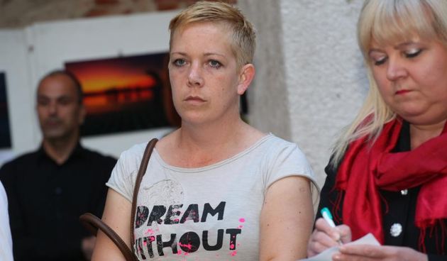 Humanitarna izlozba za pomoc tesko bolesnoj mladoj zadranki Ani Pavic i njenoj kceri Aurori. Zadarski fotografi amateri i profesionalci njih 37 odazvali su se ovoj akciji doniravsi fotografije, Foto: Željko Mršić/PIXSELL