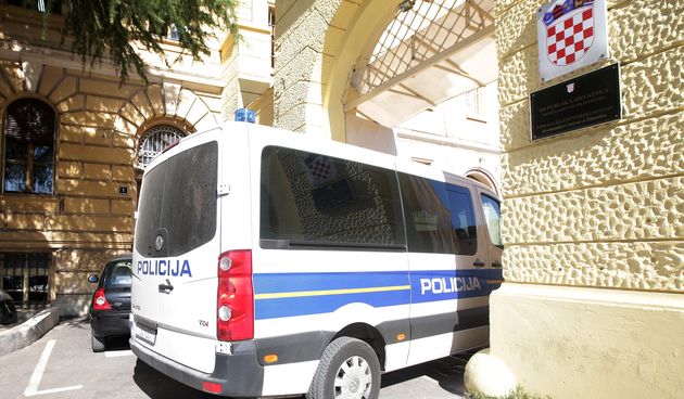 Tin Šunjerga priveden na Županijski sud u policijskom kombiju