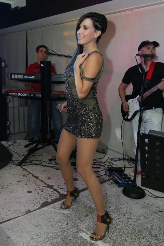 Zadar – Nives Celzijus nastupila je sa svojim pratecim bendom u Hitch baru. Photo: Filip Brala/PIXSELL