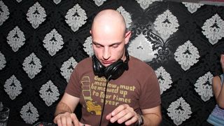 DJ Ivan Komlinovic u Medussa baru