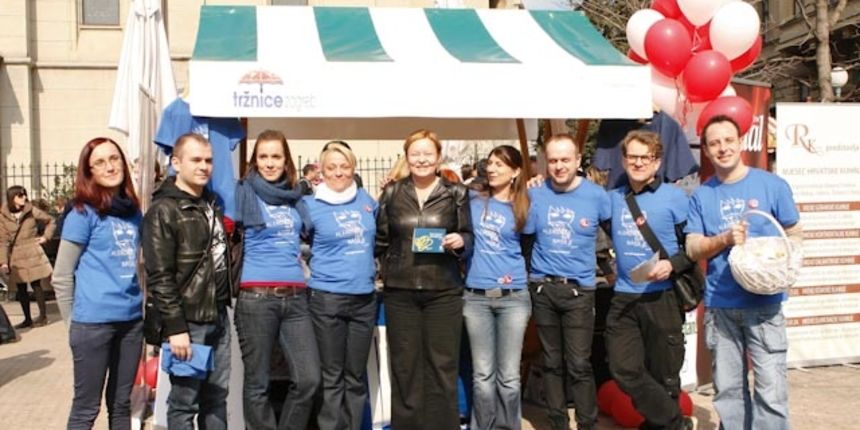 Ženska soba i dizajner Ivica Skoko predstavili majicu “Alergičan na nasilje” Ženska soba i dizajner Ivica Skoko predstavili majicu “Alergičan na nasilje”