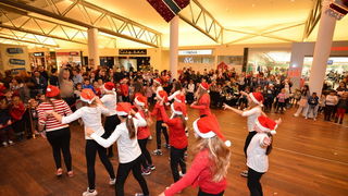 Sveti Nikola u Supernova centru 6. prosinca 2016.  Foto: Iva Perinčić