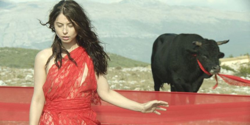 Sonja i bik, foto: tzzadar