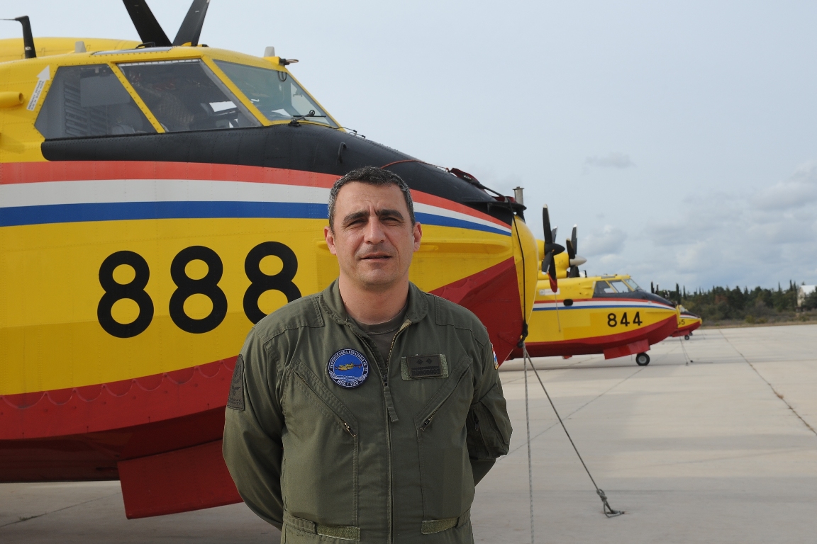 Posade dvaju Canadiara vratili se s uspješne misije u sjevernoj Italiji Posade dvaju Canadiara vratili se s uspješne misije u sjevernoj Italiji