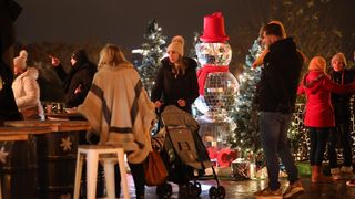 Zagrebački Advent ove godine pun je svjetla i šarenila