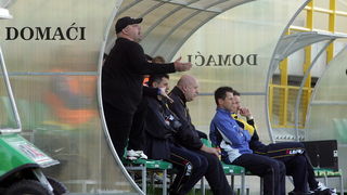 Pula,020411.
Prva HNL na stadionu Aldo Dorsina u Puli izmedju NK Istra 1961 i NK Zadar.
 Prva utakmica Igora Pamica otkako je ponovo trener Istre. Na fotografiji: Igor Pamic, trener Istre.
Foto: Srecko Niketic / CROPIX