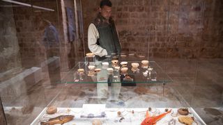 Dubrovnik: Zadrani gostuju s izložbom “Čovjek i more: Ribolov u antici”