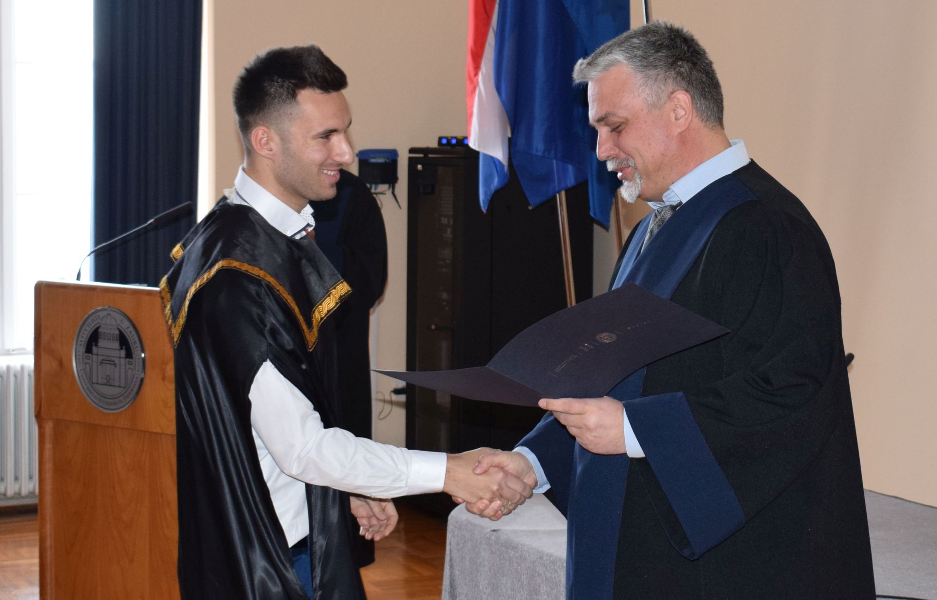 Na Sveučilištu u Zadru održana svečana promocija 15 prvostupnika Odjela za povijest