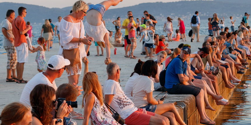 Turisti, turizam. Večernji đir po gradu 10. srpnja 2017.