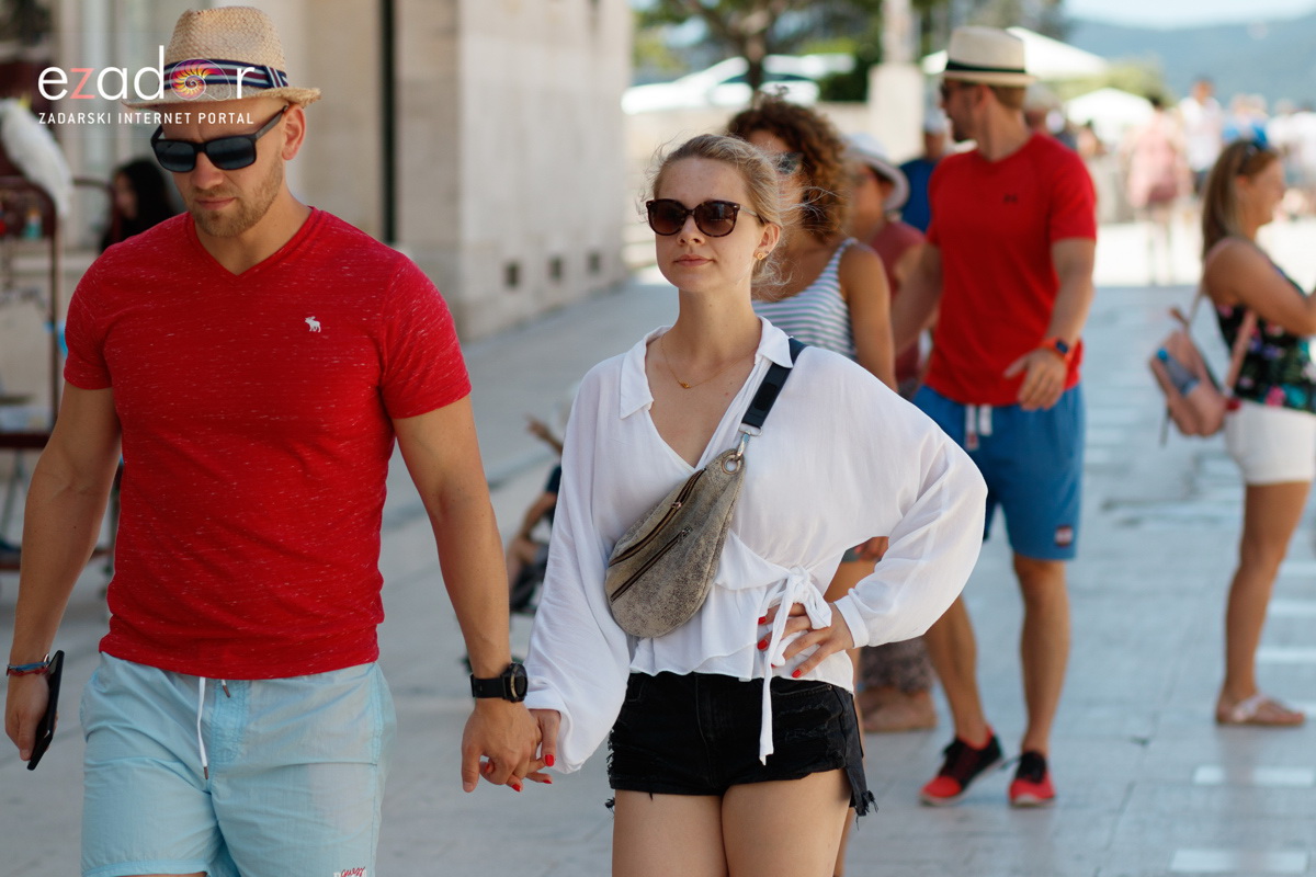Đir po gradu, ponedjeljak 24. lipnja 2019. Đir po gradu, ponedjeljak 24. lipnja 2019.