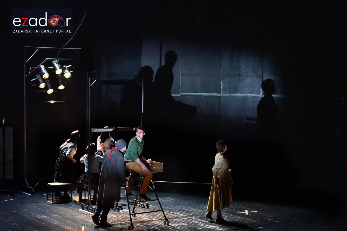 Premijera predstave “Nikome pravo” u Kazalištu lutaka Zadar Premijera predstave “Nikome pravo” u Kazalištu lutaka Zadar