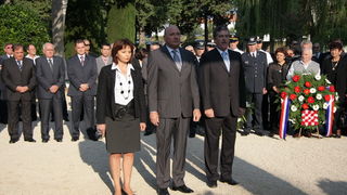 Image 1054151 (auto)