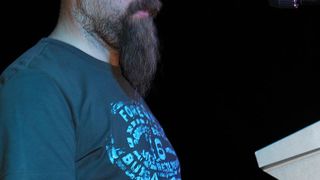 Na Stanovima se Kraljica mira slavi već preko 20 godina, a sinoćnjim misnim slavljem, procesijom i kasnije koncertom na školskom igralištu Stanarci su proslavili još jednu feštu. Koncert su održali grupa Dalmatico i Ivica Sikirić Ićo, foto: I. Perinčić Na Stanovima se Kraljica mira slavi već preko 20 godina, a sinoćnjim misnim slavljem, procesijom i kasnije koncertom na školskom igralištu Stanarci su proslavili još jednu feštu. Koncert su održali grupa Dalmatico i Ivica Sikirić Ićo, foto: I. Perinčić