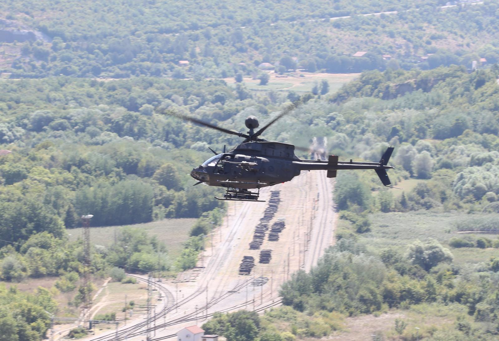 Preleti Rafalea i Krila oluje na obilježavanju 29. obljetnice VRO Oluja @ Knin Preleti Rafalea i Krila oluje na obilježavanju 29. obljetnice VRO Oluja @ Knin