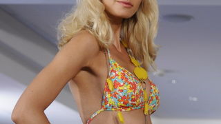 Zagreb, 230811.
Hotel Dubrovnik.
Modna revija modne kuce Lisca, na kojoj su prikazane kolekcije rublja, spavaceg programa, bluza, doljneg vesa i kupacih kostima za 2012. godinu.
Foto: Admir Buljubasic / CROPIX