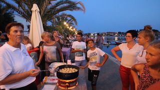 Gastro manifestacija “Bibinjski gušti” – druga večer Gastro manifestacija “Bibinjski gušti” – druga večer