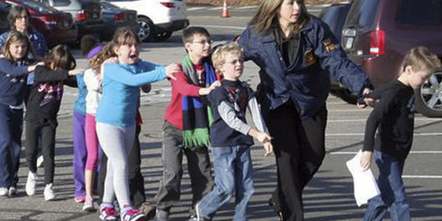 Spašena djeca u Newtownu, Foto: news.yahoo.com