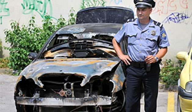 Zapaljeno auto (Foto: Marko Lukunić, Vecernji.hr)