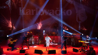 Karlovacko live: Halid Beslic i Crvena jabuka u dvorani Kresimir Cosic u Zadru, Foto: Leo Banic Karlovacko live: Halid Beslic i Crvena jabuka u dvorani Kresimir Cosic u Zadru, Foto: Leo Banic