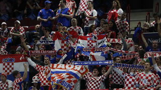 Malmo, 190111.
Malmo Arena, 22. svjetsko rukometno prvenstvo, utakmica izmedju Hrvatske i Srbije.
Na fotografiji: navijaci.
Foto: Ante Cizmic / CROPIX Malmo, 190111.
Malmo Arena, 22. svjetsko rukometno prvenstvo, utakmica izmedju Hrvatske i Srbije.
Na fotografiji: navijaci.
Foto: Ante Cizmic / CROPIX