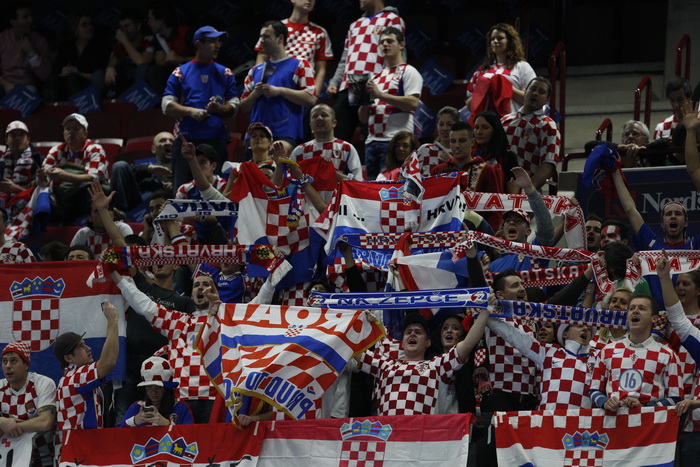 Malmo, 190111.
Malmo Arena, 22. svjetsko rukometno prvenstvo, utakmica izmedju Hrvatske i Srbije.
Na fotografiji: navijaci.
Foto: Ante Cizmic / CROPIX Malmo, 190111.
Malmo Arena, 22. svjetsko rukometno prvenstvo, utakmica izmedju Hrvatske i Srbije.
Na fotografiji: navijaci.
Foto: Ante Cizmic / CROPIX