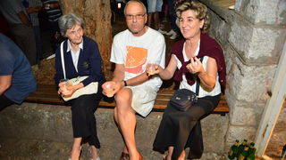 U povodu blagdana Kraljice Mira u Stanovima odigrana utakmica između liječnika i predstavnika Gradske uprave, Foto: Iva Perinčić