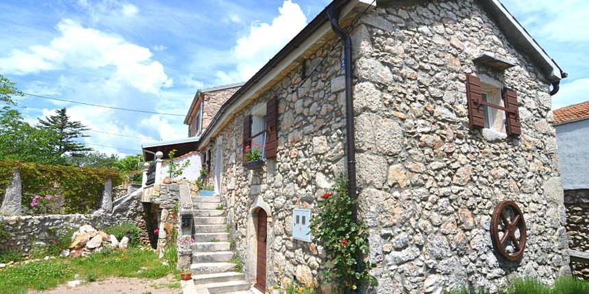 Stara kamena kuća Stara kamena kuća