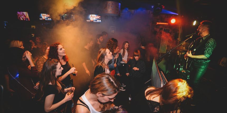 Vatra i Epilog u Maraschino baru, Foto: Iva Perinčić Vatra i Epilog u Maraschino baru, Foto: Iva Perinčić