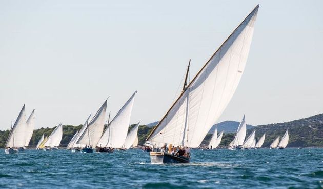 Pašmanska gajeta “Mala Matulića” dobila poštansku marku u Francuskoj, foto: portal Naši školji