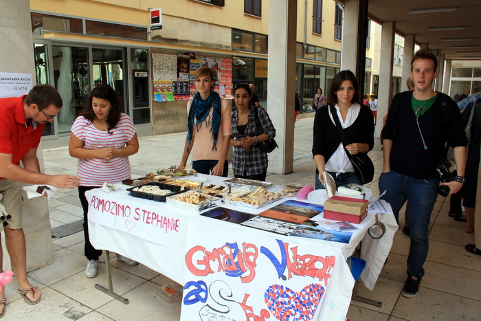 Narodni trg: Humanitarna akcija “Karta života” za malenu Stephanie, foto: Mladen Malik Narodni trg: Humanitarna akcija “Karta života” za malenu Stephanie, foto: Mladen Malik