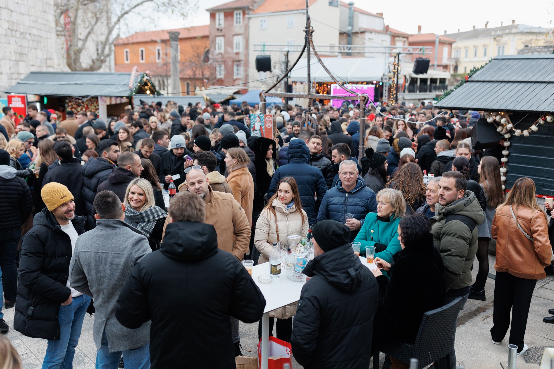 Badnjak u gradu, srijeda 24. prosinca 2024.