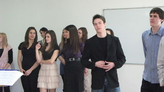 Dodjela nagrada za umjetničke radove u gimnaziji J. Barakovića Dodjela nagrada za umjetničke radove u gimnaziji J. Barakovića