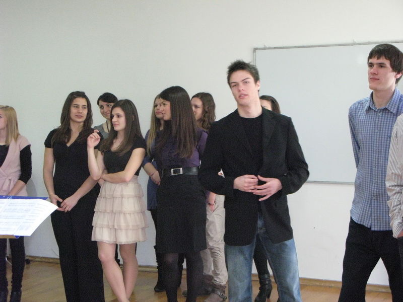 Dodjela nagrada za umjetničke radove u gimnaziji J. Barakovića Dodjela nagrada za umjetničke radove u gimnaziji J. Barakovića