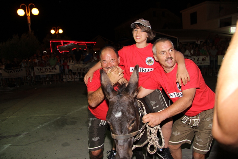 Tisno: 7. Međunarodna trka tovarov, Foto: Edin Kadić Tisno: 7. Međunarodna trka tovarov, Foto: Edin Kadić