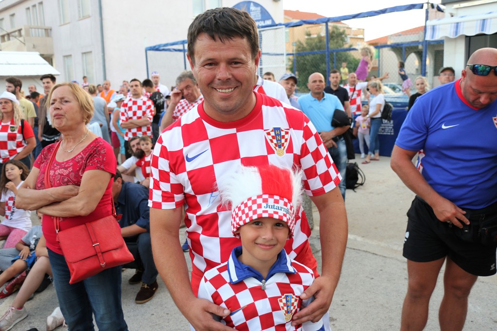 Virski navijači podržali Vatrene Virski navijači podržali Vatrene