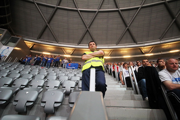 Najbolji navijači na svitu na utakmici Zadar-Cibona, Foto: Mia Čop Najbolji navijači na svitu na utakmici Zadar-Cibona, Foto: Mia Čop