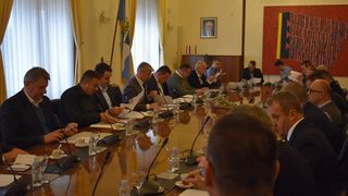 Zadarski župan Božidara Longin održao sastanak s gradonačelnicima i načelnicima Zadarski župan Božidara Longin održao sastanak s gradonačelnicima i načelnicima